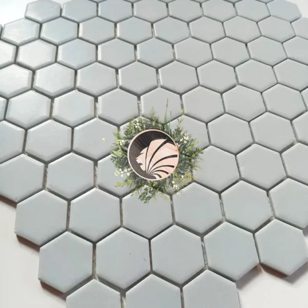 gresite piscina azul claro hexagonal
