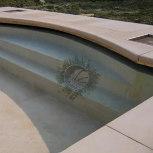 coronacion piscina piedra natural beige